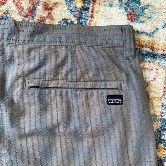 Patagonia Textured Striped Shorts Size 38 - Picture 5 of 5